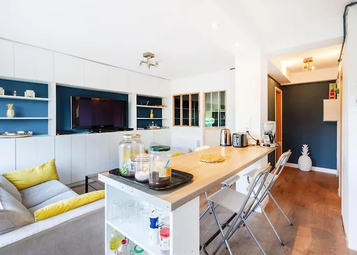 2 Mitoyens, Saint Michel, Parking, Wifi